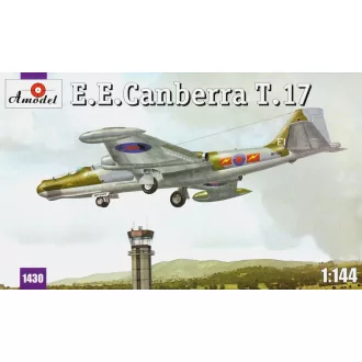 Amodel E.E.Canberra T.17 repülő makett