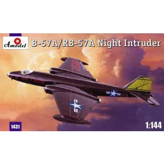 Amodel B-57A/ RB-57A Night intruder repülő makett