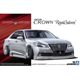 Aoshima TOYOTA CROWN ROYALSALOON makett