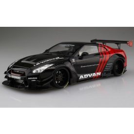 Aoshima LB Works R35 GT-R type 2 Ver.2 makett