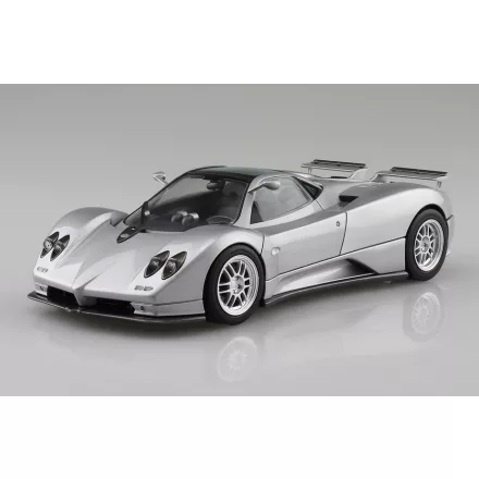 Aoshima PAGANI ZONDA C12S 2000 makett