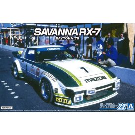 Aoshima MAZDA SA22C SAVANNA RX7 DAYTONA 1979 makett