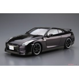 Aoshima Nissan R35 GT-R Spec-V '09 makett