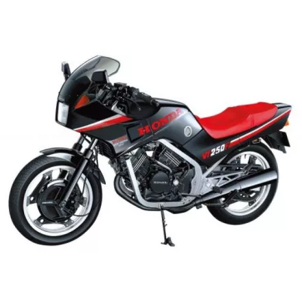 Aoshima HONDA MC08 VT250F 1984 makett
