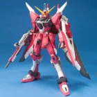 Bandai Infinite Justice Gundam makett