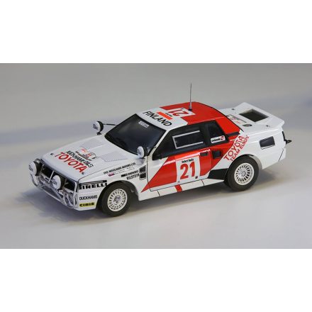 Beemax TOYOTA TA64 CELICA '85 SAFARI RALLY Version makett