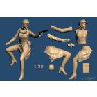 Balaton Modell Izs Jupiter dieselpunk stílusú női figurával makett