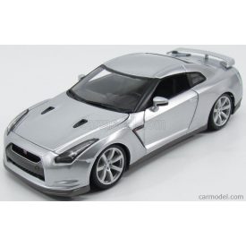 Burago NISSAN GT-R R35 COUPE 2009 - SILVER