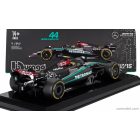 Burago MERCEDES GP F1 W15 EQ PERFORMANCE TEAM AMG PETRONAS MOTORSPORT N 44 SEASON 2024 LEWIS HAMILTON - WITH PILOT AND SHOWCASE
