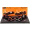 Burago McLAREN SET F1 2X MCL39 TEAM MCLAREN N 81 SEASON 2025 OSCAR PIASTRI + GP BRITISH 2025 - CON VETRINA - WITH SHOWCASE