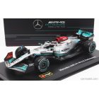 Burago MERCEDES F1 W13E TEAM MERCEDES-AMG PETRONAS F1 N 63 SEASON 2022 GEORGE RUSSEL - WITH HELMET AND PLASTIC SHOWCASE