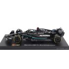 Burago MERCEDES F1 W14 TEAM MERCEDES-AMG PETRONAS FORMULA ONE N 63 SEASON 2023 GEORGE RUSSEL - CON PILOTA E VETRINA - WITH PILOT AND SHOWCASE