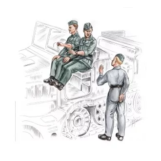 CMK German (WWII) driver and Personel for FAMO (3 figures)
