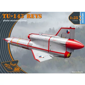   Clear Prop Models Tu-143 Reys photo reconnaissance 1:35 repülő makett