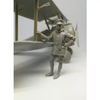 Copper State Models Standing RFC Airman WWI makett