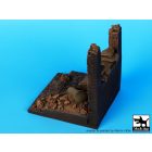 Black Dog Wall with sand bags base