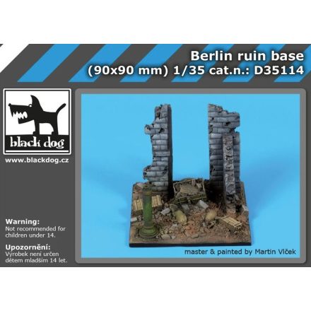 Black Dog Berlin ruin base