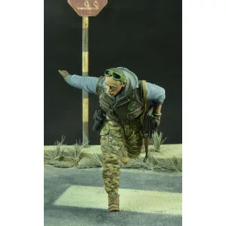   D-DAY miniature studio War Correspondent with AK47, Modern Times