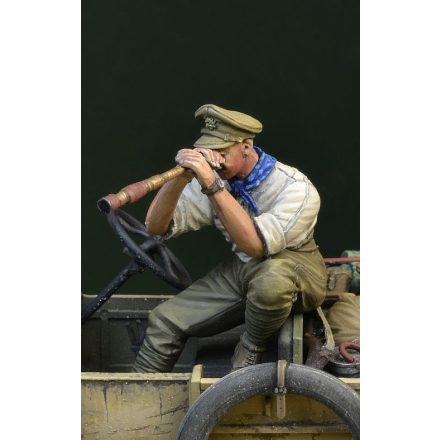 D-DAY miniature studio WWI Anzac soldier with Monocular 1915-18