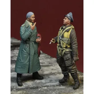   D-DAY miniature studio Luftwaffe Pilot Ace Franz Stigler & Mechanic