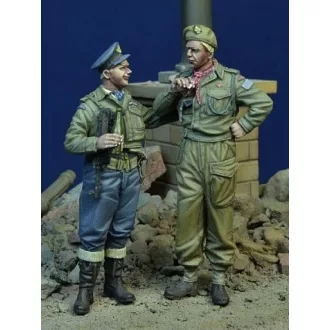 D-DAY miniature studio Canadian Pilot & NCO