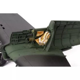 Eduard Hawk 81-A2 seatbelts STEEL fotómaratás