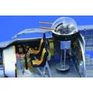 Eduard B-17G Flying Fortress cockpit interior für Revell/Monogram Bausatz fotómaratás