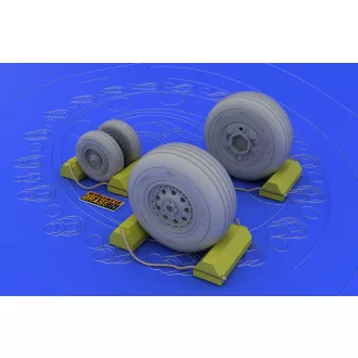   Eduard F-4J/S wheels for Tamiya műgyanta repülő kiegészítő