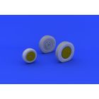 Eduard P-39 wheels late (KITTY HAWK)