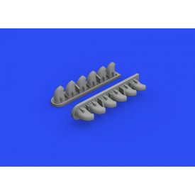 Eduard P-40E exhaust stacks (Trumpeter)