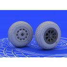 Eduard P-51 wheels (TAMIYA)
