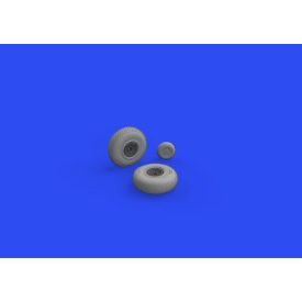 Eduard B-17F wheels block tread (Eduard)