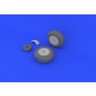 Eduard Ju 88 wheels late (DRAGON)