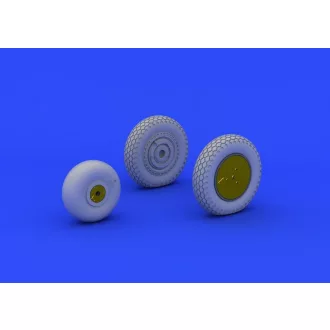   Eduard P-39 wheels early for Eduard műgyanta repülő kiegészítő