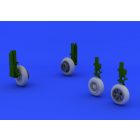 Eduard F-86F wheels (HASEGAWA)