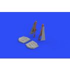 Eduard P-51D undercarriage legs BRONZE (Eduard)