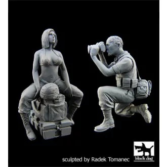   Black Dog US Woman Soldier -War Journalist – figurakészlet