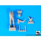 Black Dog Soldier in Crimea N°3 Gaz Tiger gunner