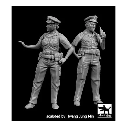 Black Dog N.Y. Policemen set