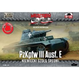 First to Fight Pz.Kpfw.III Ausf.E makett
