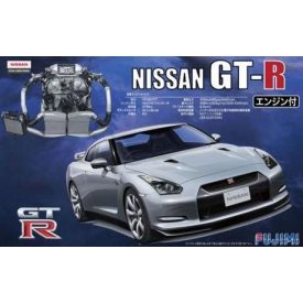 Fujimi Nissan Skyline GT-R R35 with Engine makett