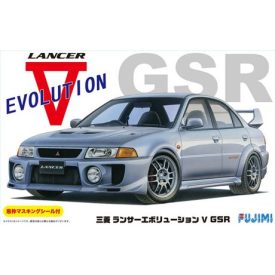 Fujimi Mitsubishi Lancer EVO V makett