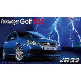 Fujimi Volkswagen Golf V R32 makett