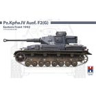 Hobby 2000 Pz.Kpfw.IV Ausf.F2 (G) Eastern Front 1942 makett