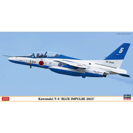 Hasegawa Kawasaki T-4 - "Blue Impulse 2023" makett