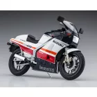 Hasegawa Suzuki RG400 Early Version "Red/White Color" w/Under Cowl makett