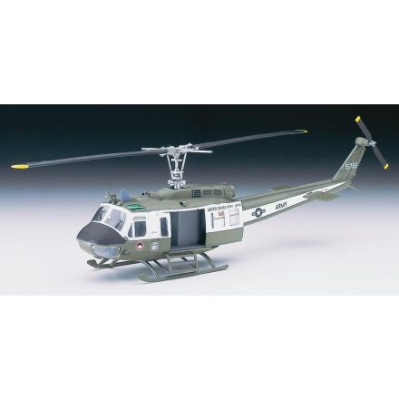 Hasegawa UH-1H Iroquois makett