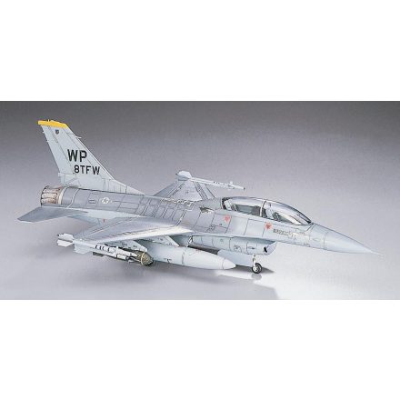 Hasegawa F-16B Plus Fighting Falcon makett