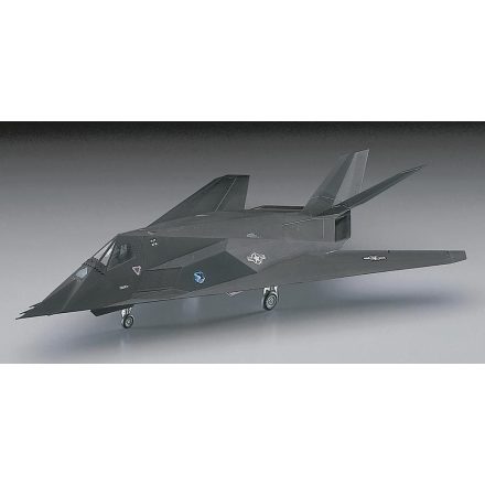 Hasegawa F-117A Nighthawk makett