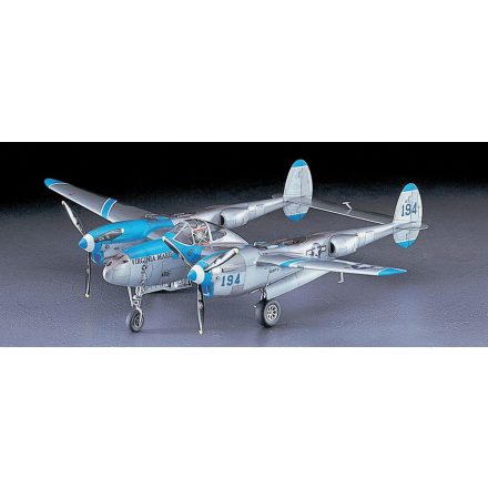 Hasegawa P-38J Lightning makett